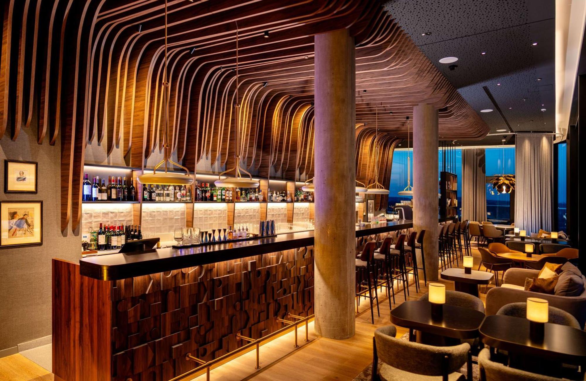 Radisson Blu Hotel At Porsche Design Tower 斯图加特 外观 照片